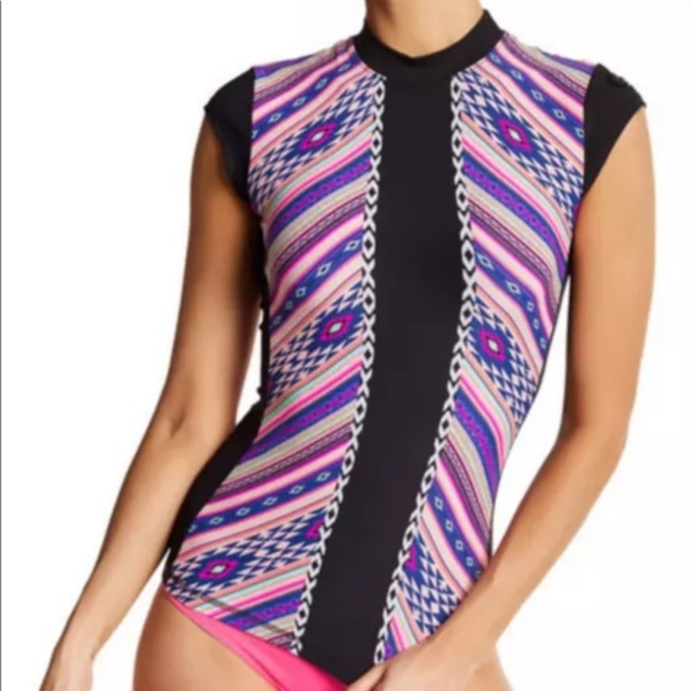 NWT Women's Rip Curl Short Sleeve Rash Guard – Black, Size Small